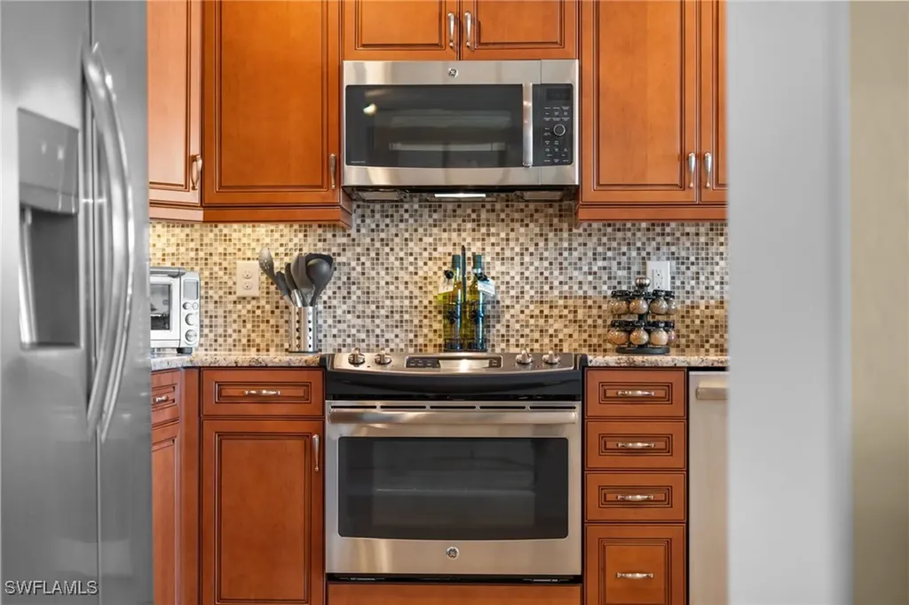 6652 Alden Woods Circle Naples FL 34113
