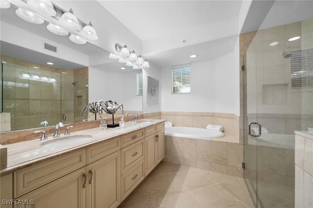 6652 Alden Woods Circle Naples FL 34113