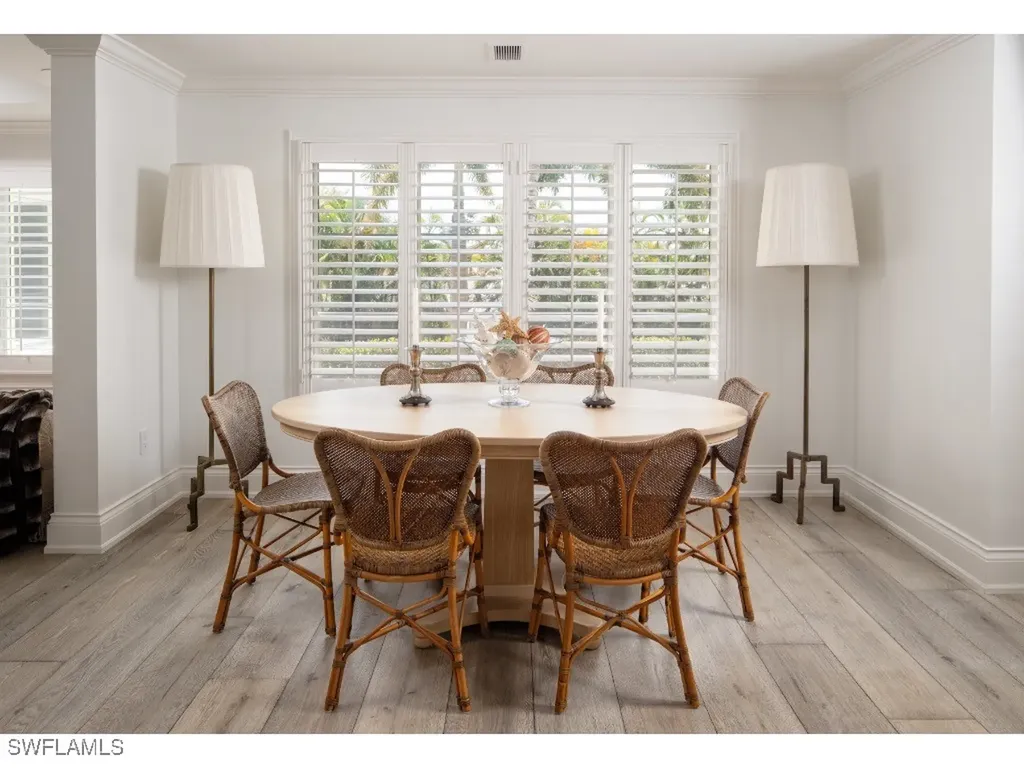 370 11th Avenue S Naples FL 34102