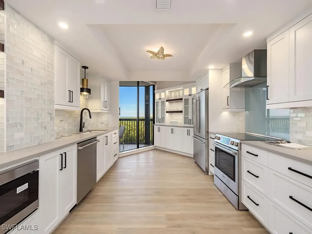 6075 Pelican Bay Boulevard Naples FL 34108