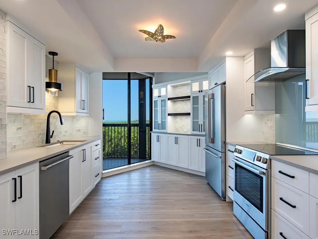 6075 Pelican Bay Boulevard Naples FL 34108