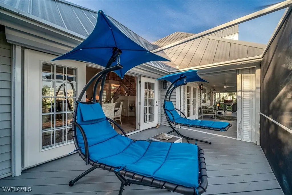 218 Daniel Drive Sanibel FL 33957