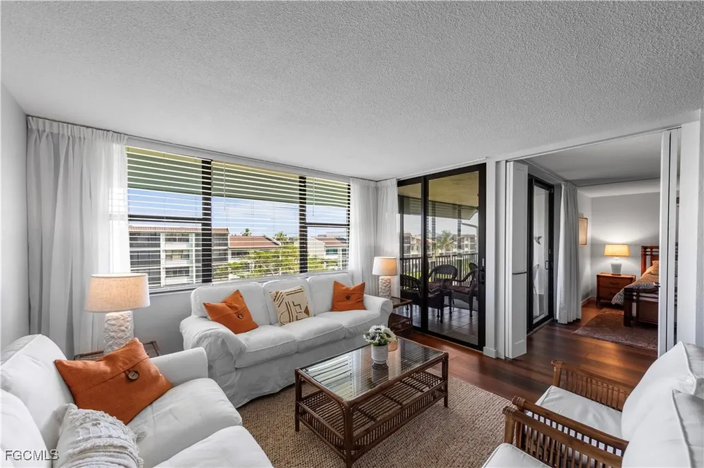 979 E Gulf Drive Sanibel FL 33957