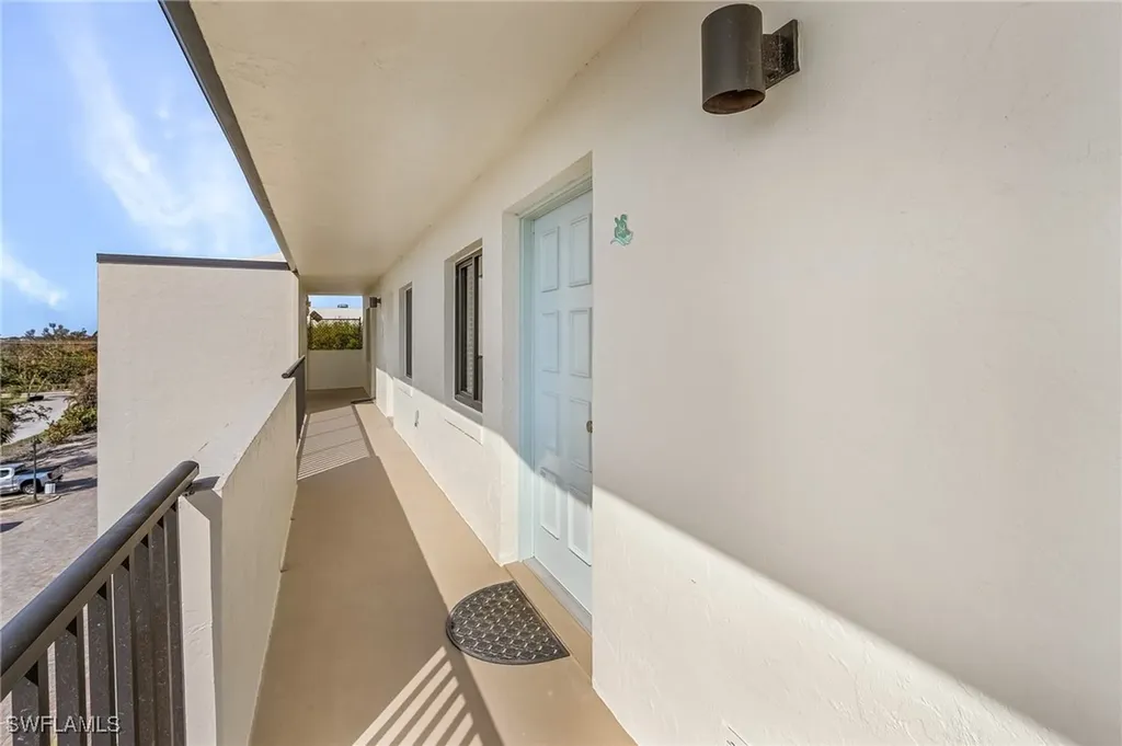 979 E Gulf Drive Sanibel FL 33957