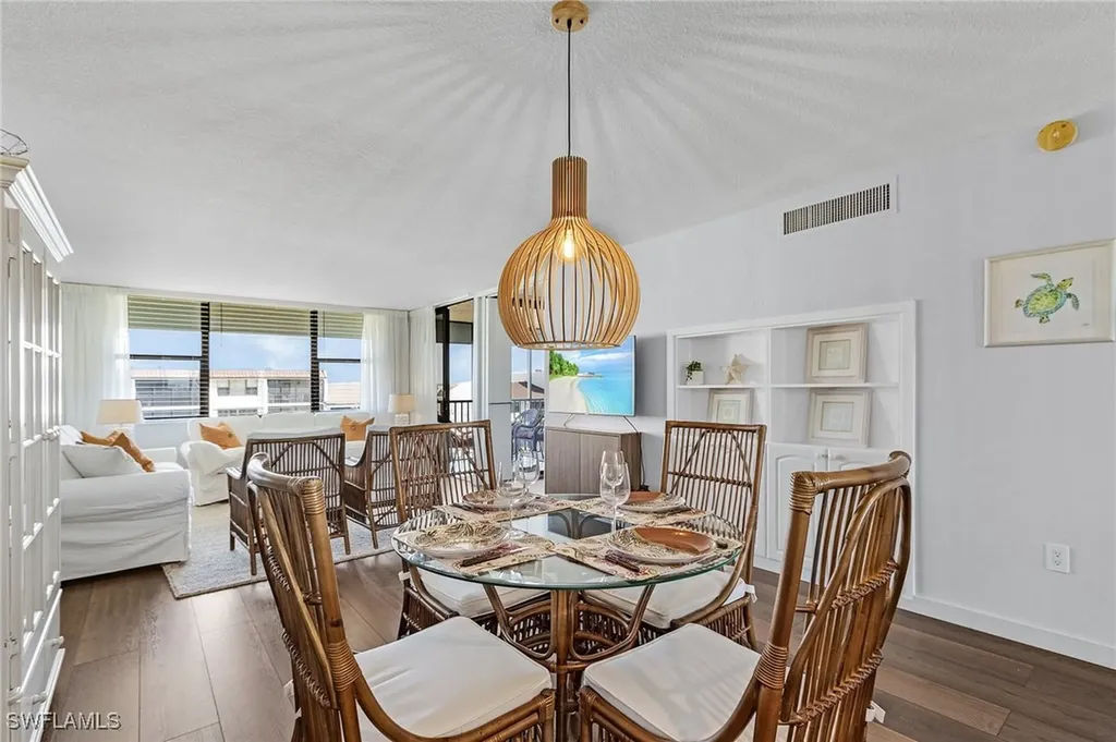 979 E Gulf Drive Sanibel FL 33957