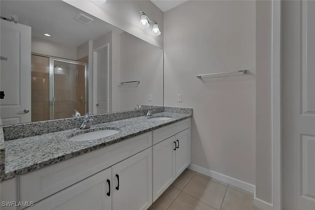 13010 Pembroke Drive Naples FL 34105