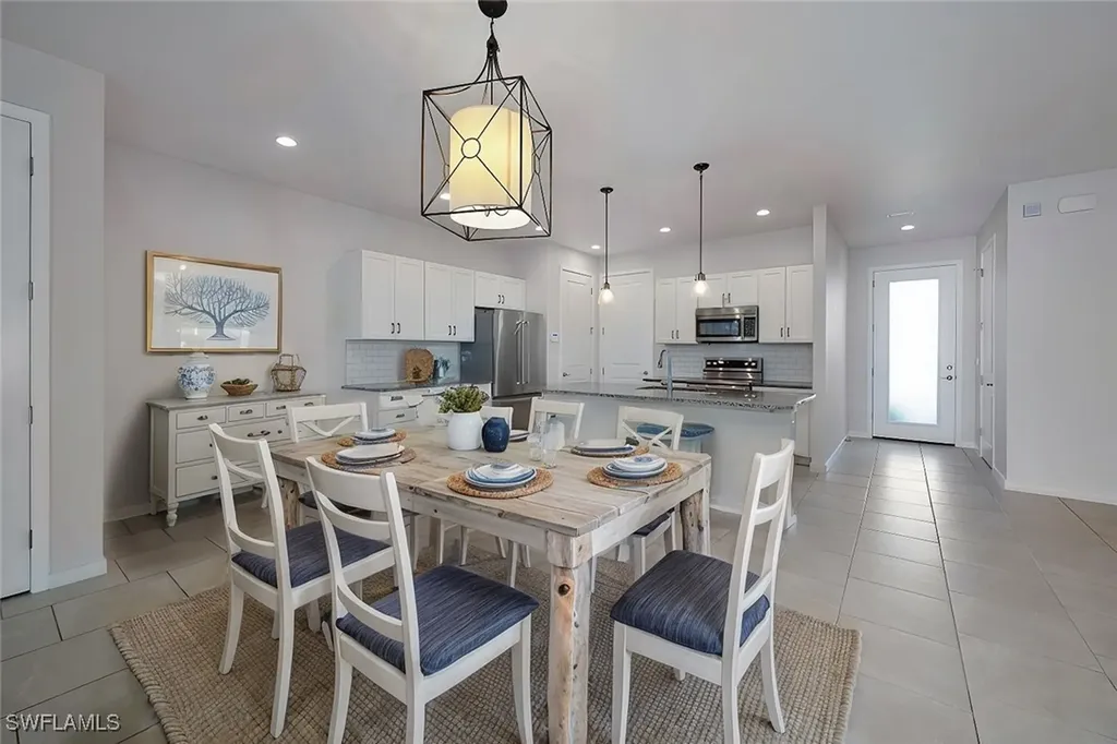 13010 Pembroke Drive Naples FL 34105