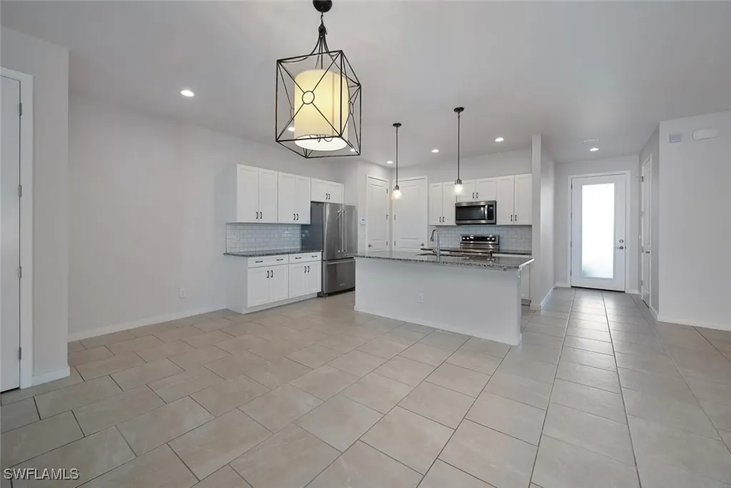 13010 Pembroke Drive Naples FL 34105