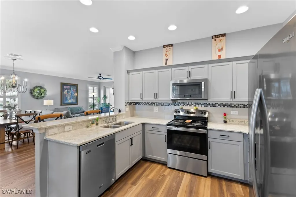 8828 E Bay Circle Fort Myers FL 33908