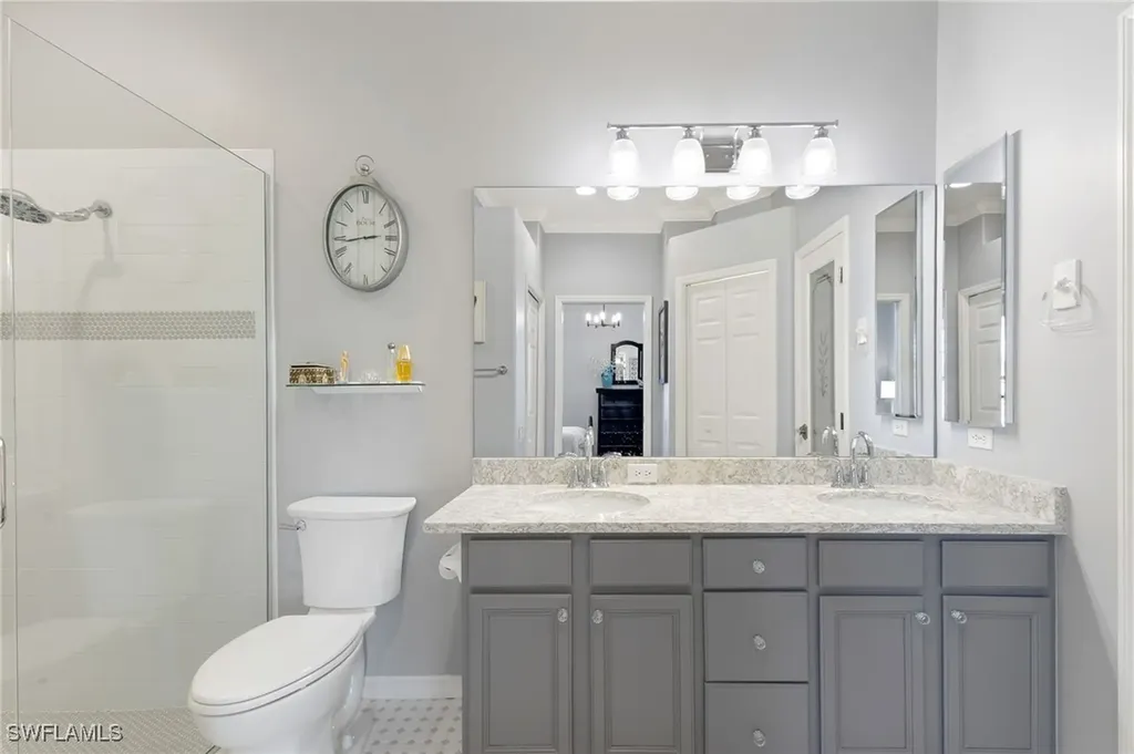 8828 E Bay Circle Fort Myers FL 33908
