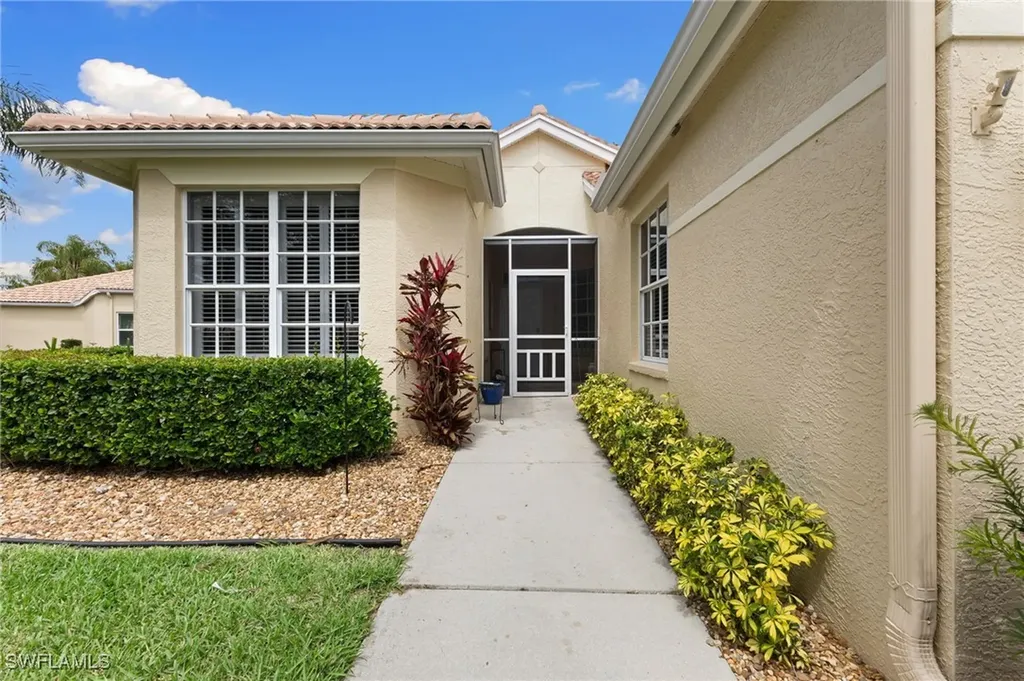 8828 E Bay Circle Fort Myers FL 33908