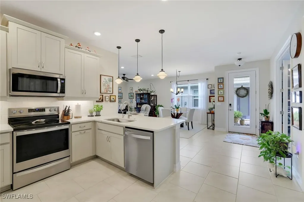 1009 Tranquil Brook Drive Naples FL 34114