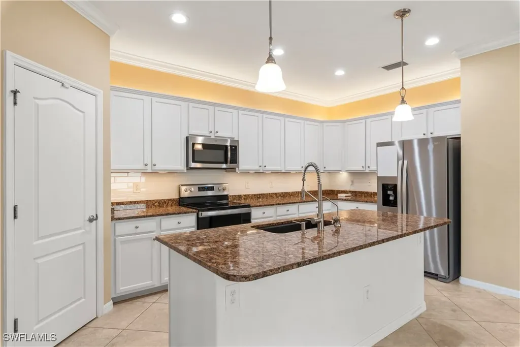 8947 Water Tupelo Road Fort Myers FL 33912