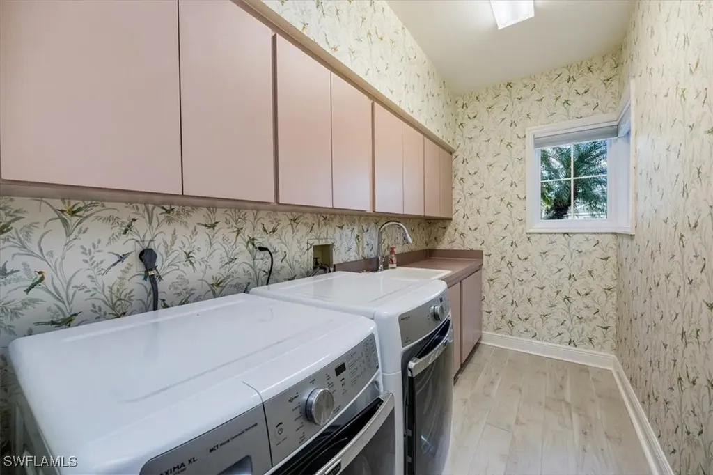559 Eagle Creek Drive Naples FL 34113