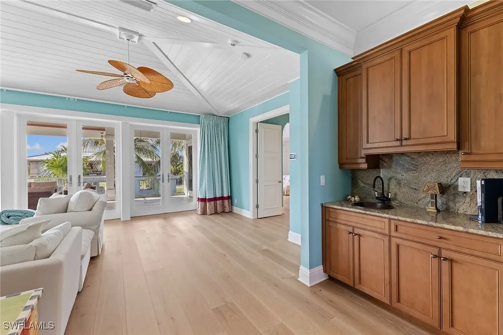 636 14th Avenue S Naples FL 34102