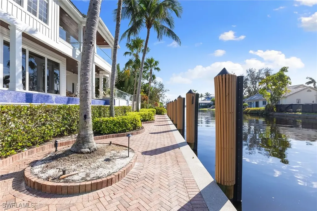 636 14th Avenue S Naples FL 34102