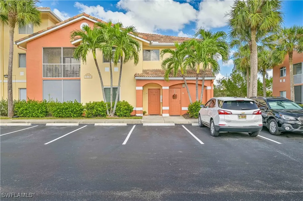 6461 Aragon Way Fort Myers FL 33966
