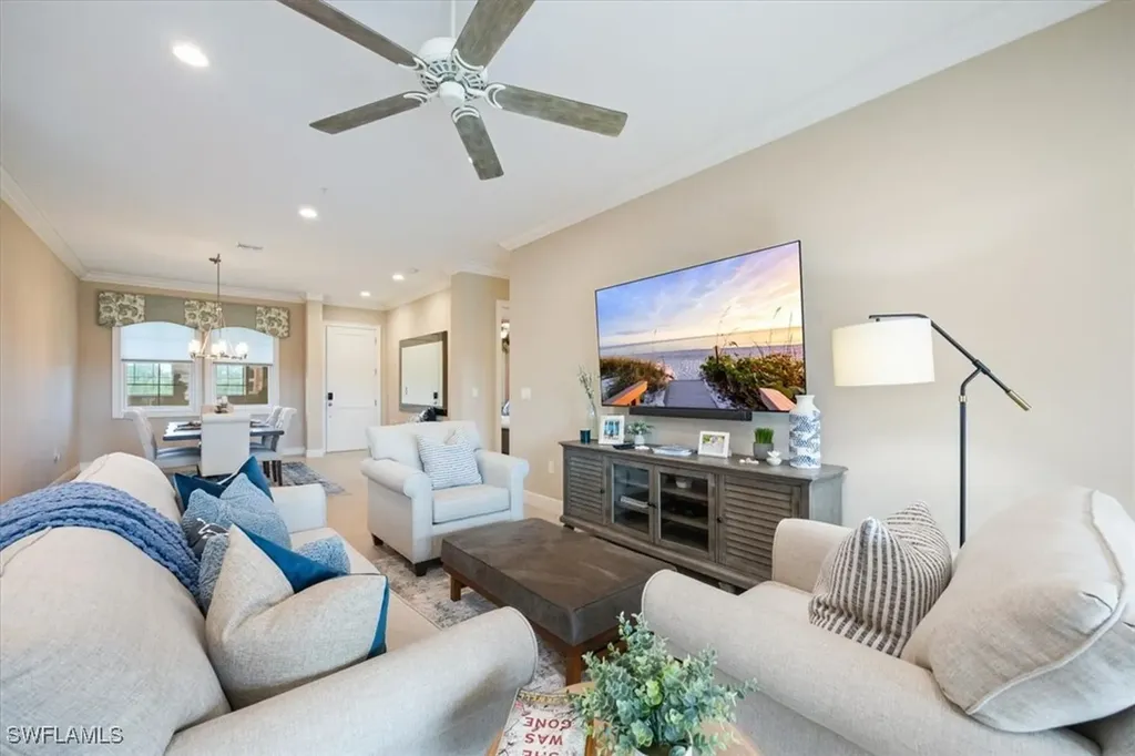 Estero FL, 21530 Strada Nuova Circle, Unit C-307
