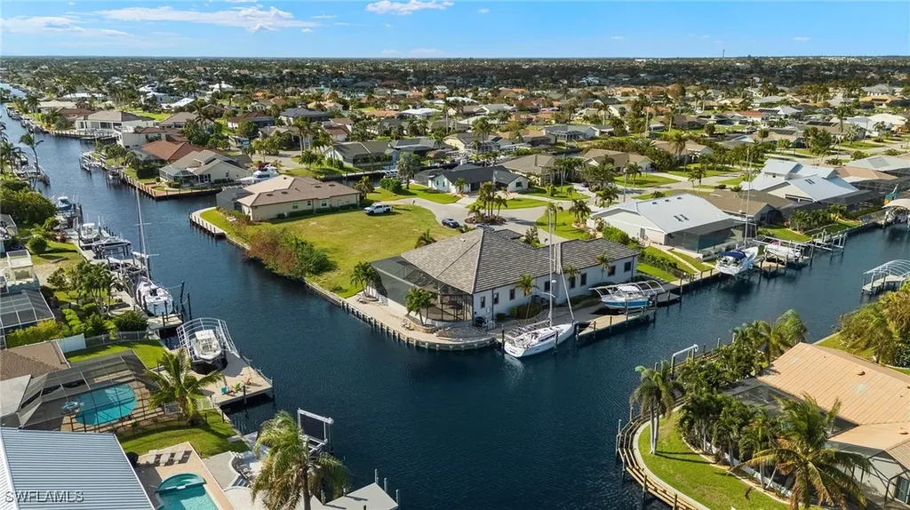5341 SW 11th Avenue Cape Coral FL 33914