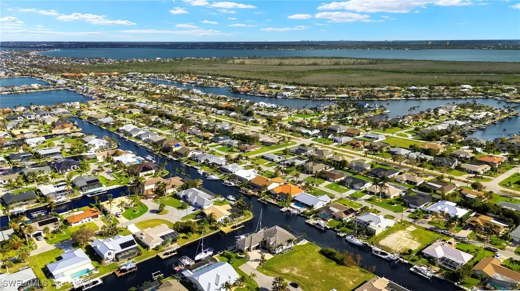 5341 SW 11th Avenue Cape Coral FL 33914