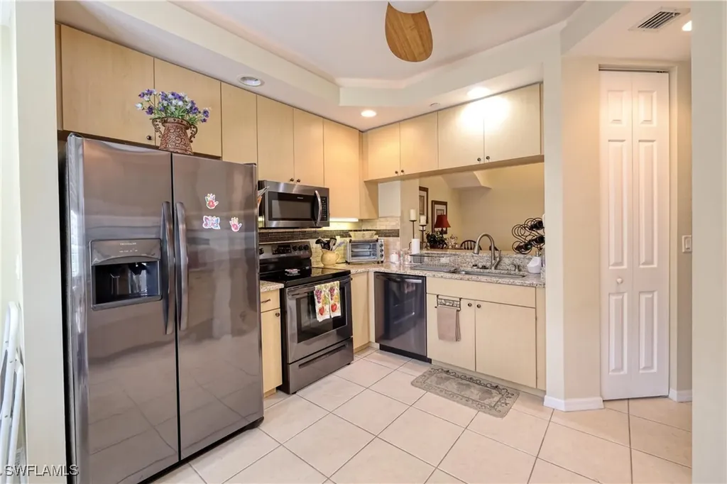 1105 Van Loon Commons Circle Cape Coral FL 33909