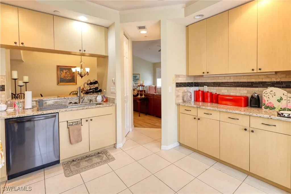 1105 Van Loon Commons Circle Cape Coral FL 33909