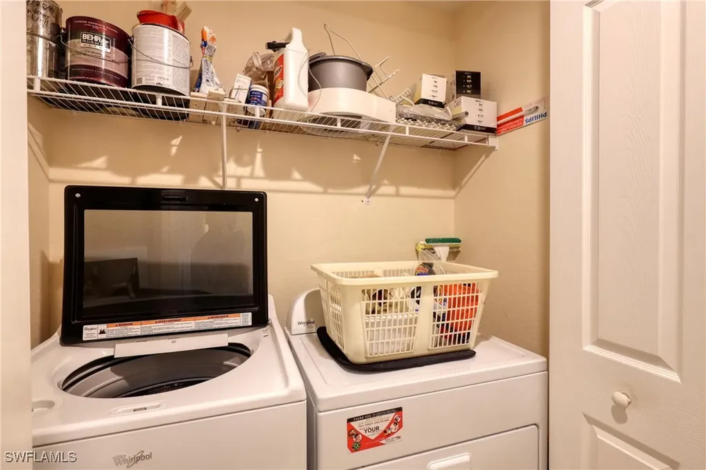 1105 Van Loon Commons Circle Cape Coral FL 33909