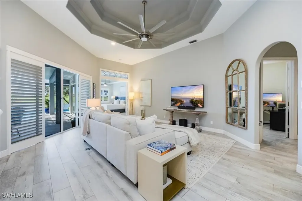 4072 Kensington High Street Naples FL 34105