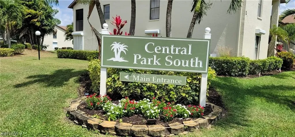 9270 Lake Park Drive Fort Myers FL 33919