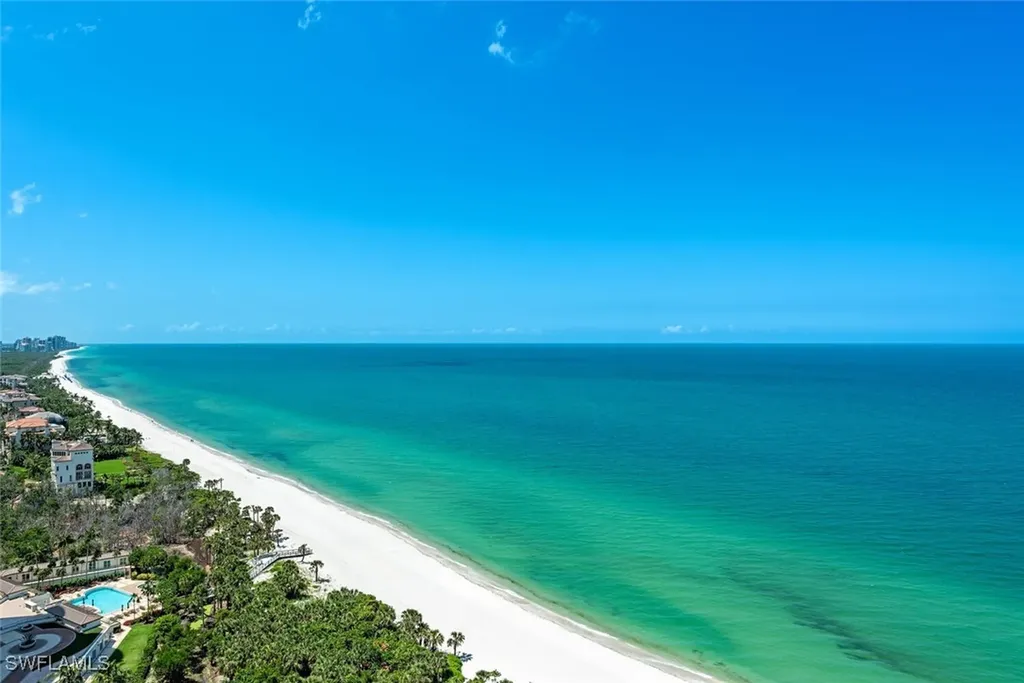 8171 Bay Colony Drive Naples FL 34108