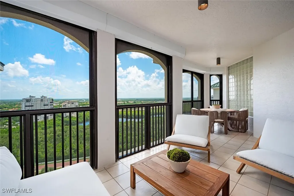 8171 Bay Colony Drive Naples FL 34108
