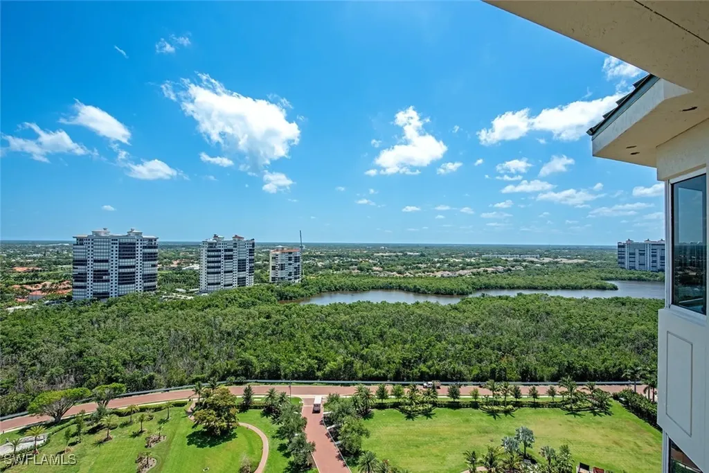 8171 Bay Colony Drive Naples FL 34108