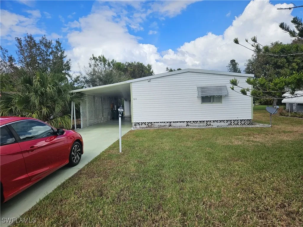 859 Manatee Road Naples FL 34114