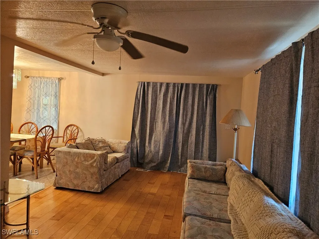 859 Manatee Road Naples FL 34114