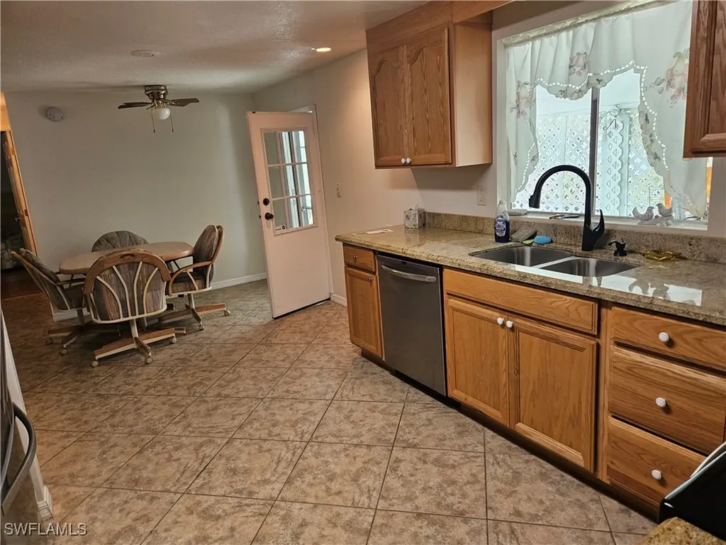 859 Manatee Road Naples FL 34114