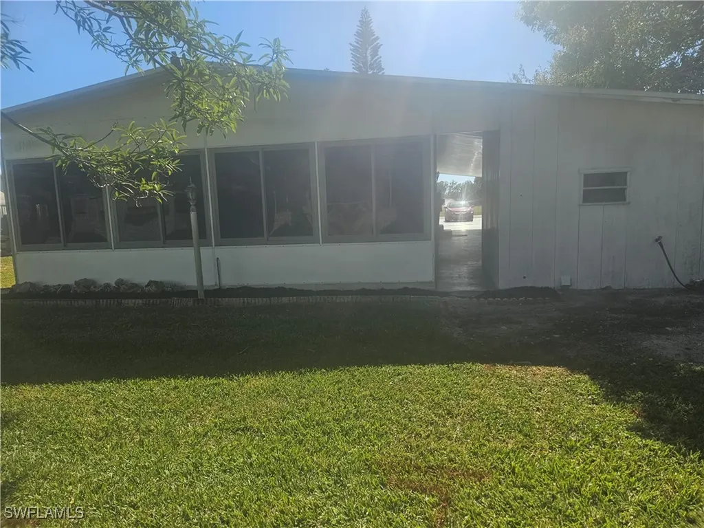 859 Manatee Road Naples FL 34114