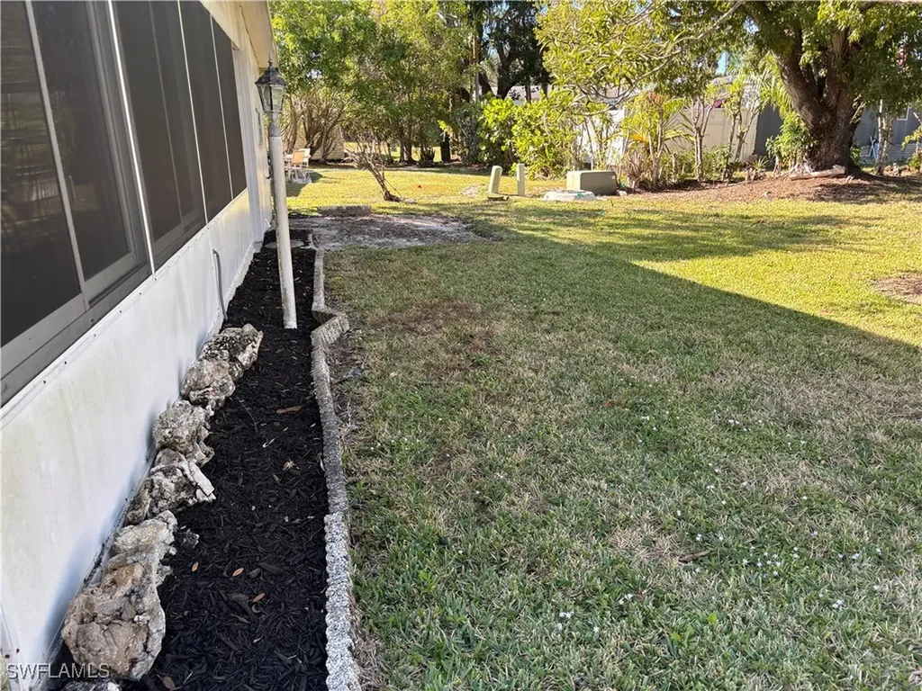 859 Manatee Road Naples FL 34114