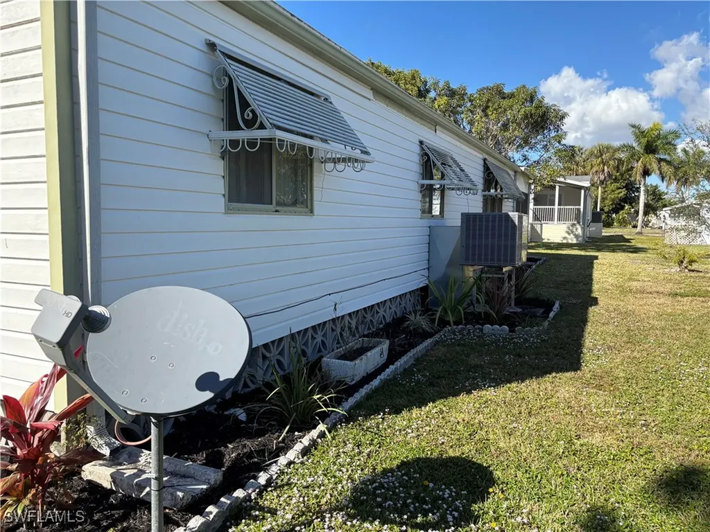 859 Manatee Road Naples FL 34114