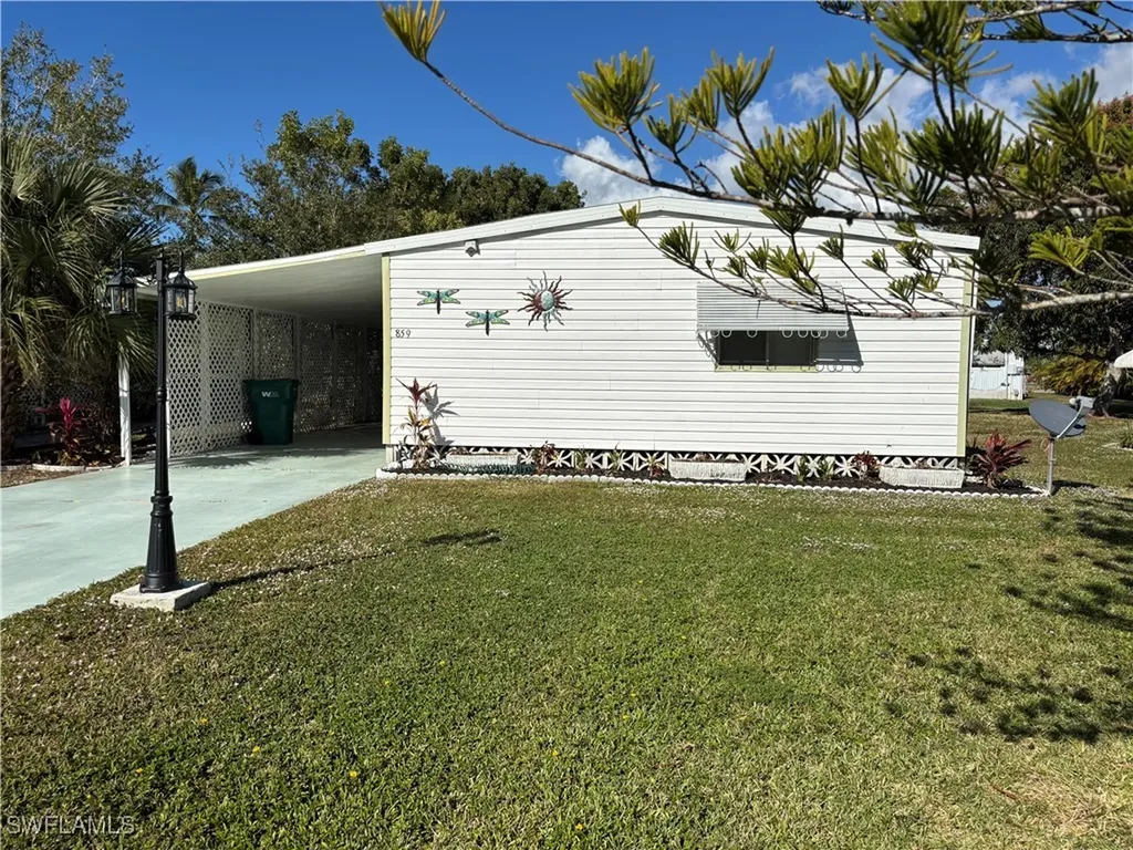 859 Manatee Road Naples FL 34114