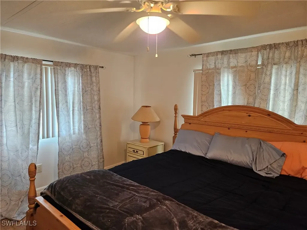 859 Manatee Road Naples FL 34114