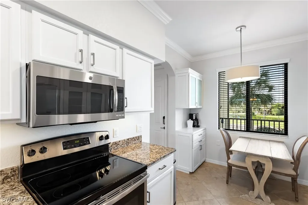 9731 Acqua Court Naples FL 34113