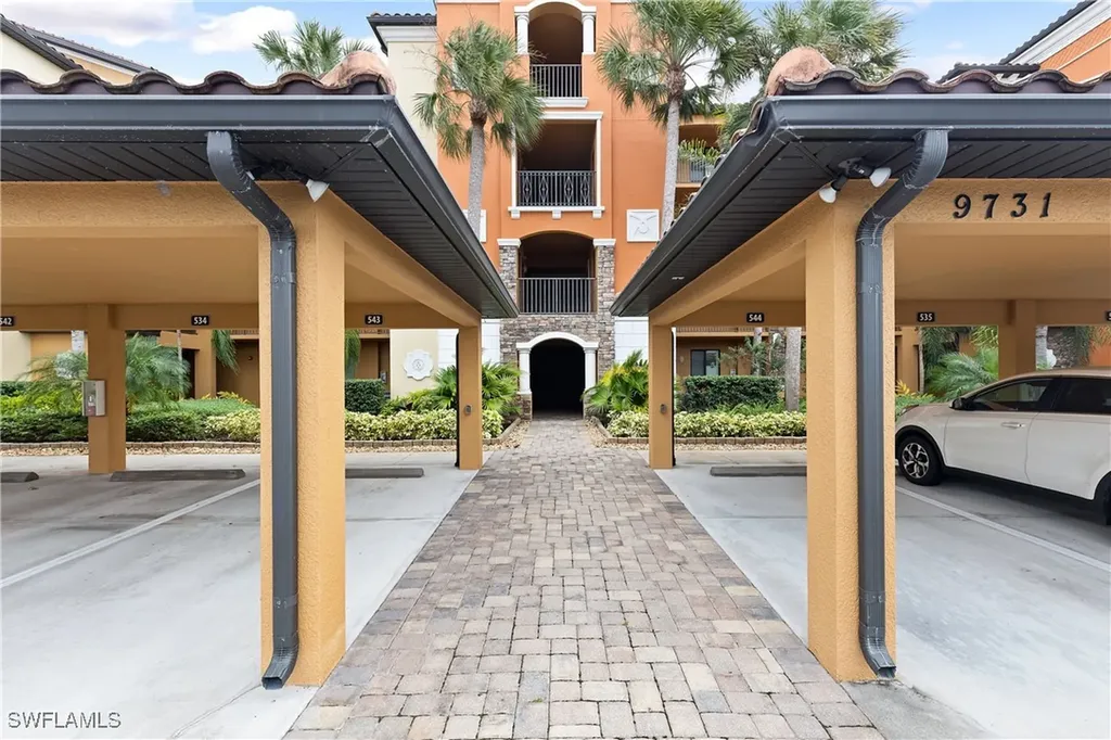 9731 Acqua Court Naples FL 34113