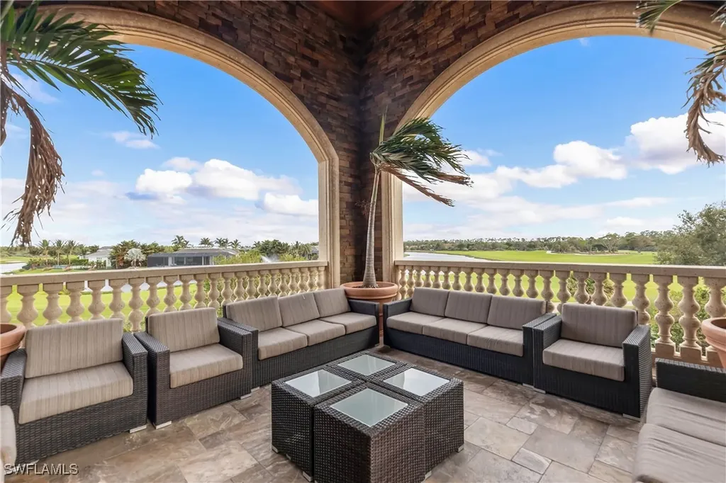 9731 Acqua Court Naples FL 34113