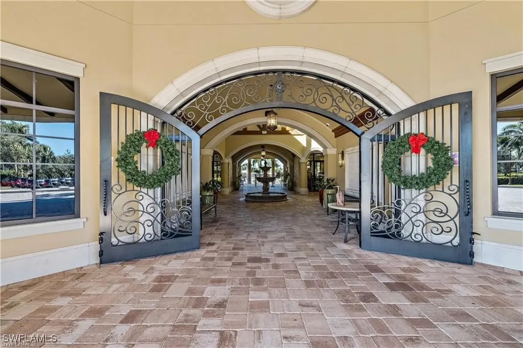 9731 Acqua Court Naples FL 34113