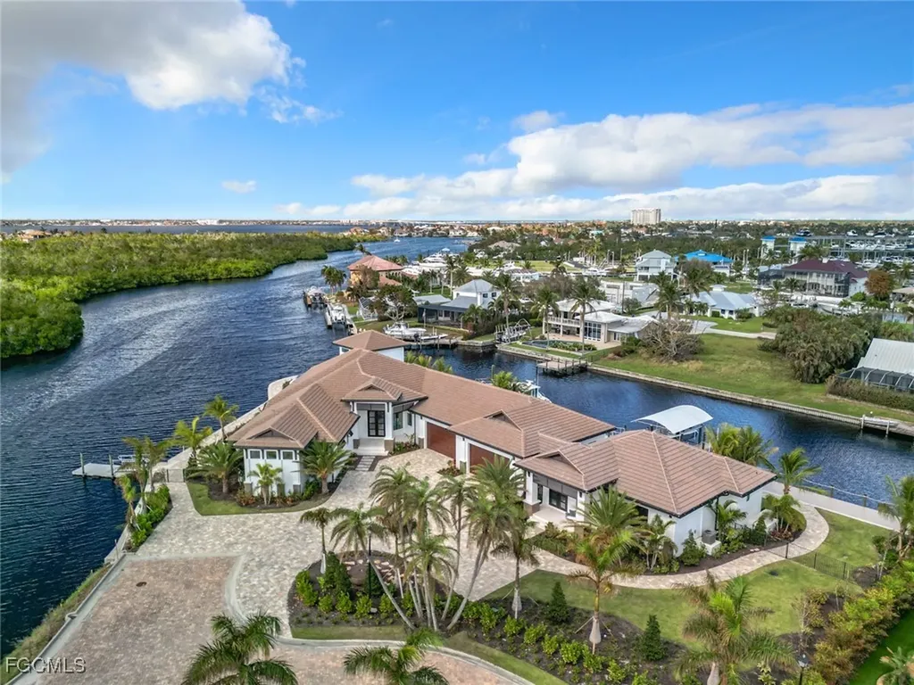 Fort Myers FL, 14201 Bay Drive