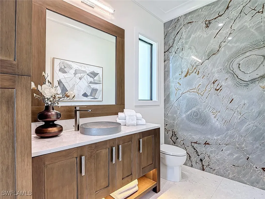 14201 Bay Drive Fort Myers FL 33919