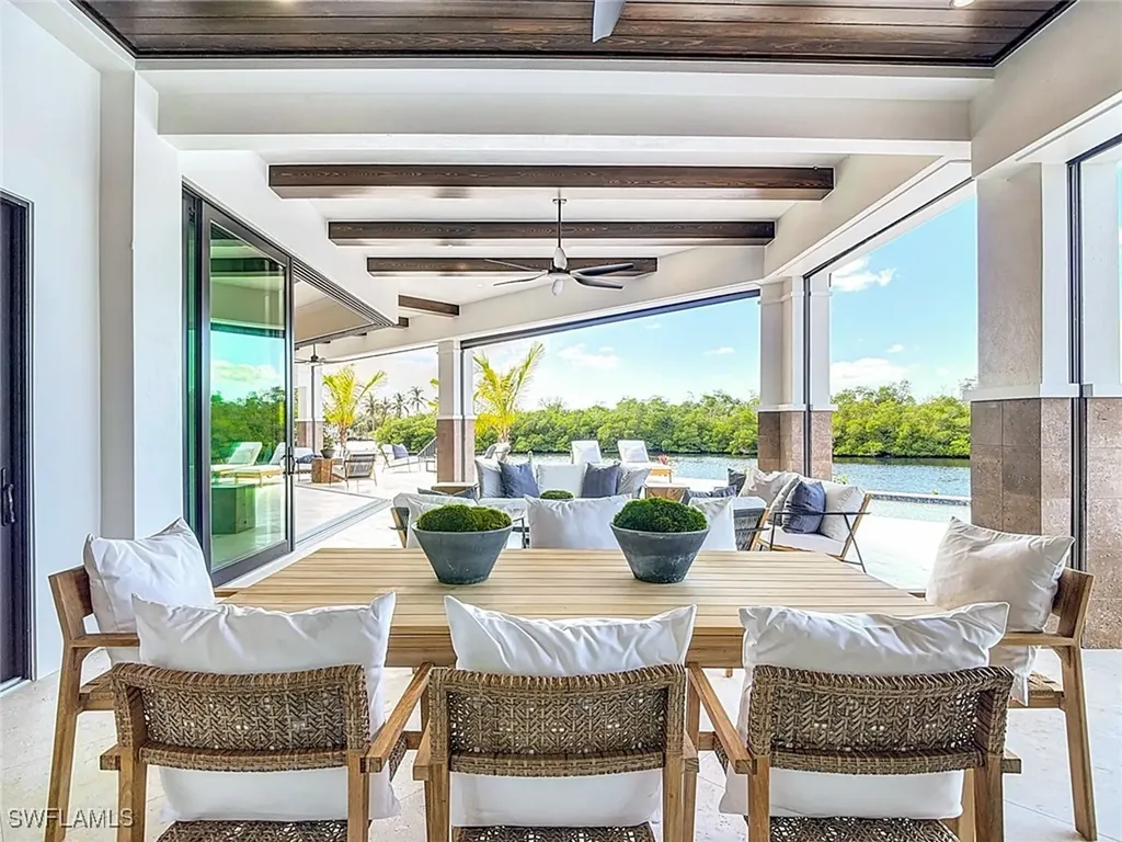 14201 Bay Drive Fort Myers FL 33919