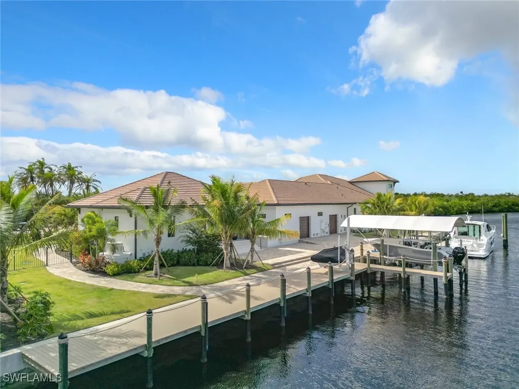 14201 Bay Drive Fort Myers FL 33919