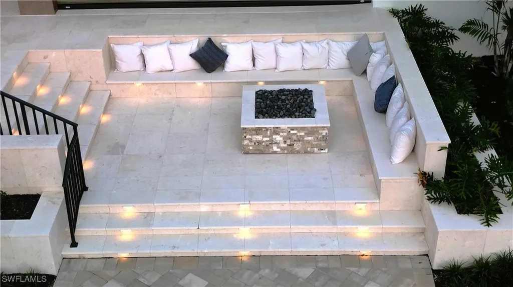 14201 Bay Drive Fort Myers FL 33919