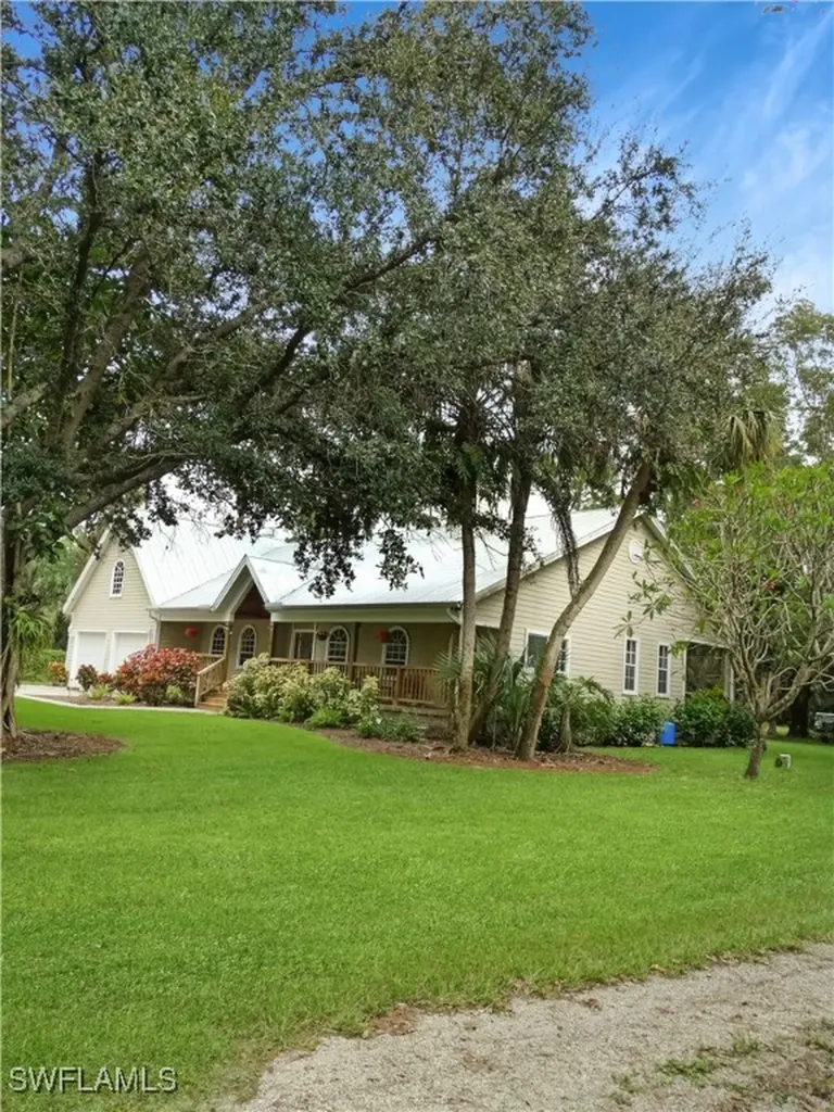 6 Logan Boulevard N Naples FL 34119